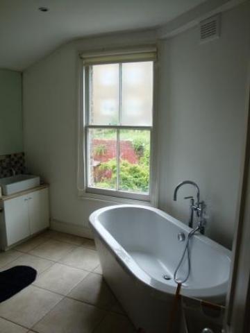 			3 Bedroom, 1 bath, 1 reception Flat			 Kingsgate Road, WEST HAMPSTEAD